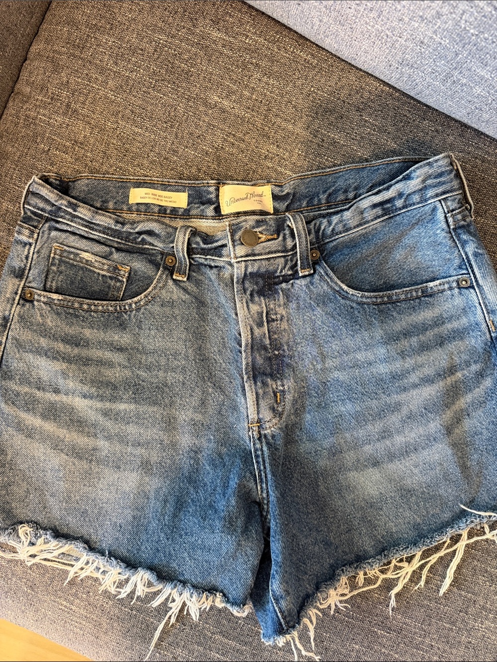 Universal Thread Mid-Rise 90s baggy  Denim Shorts